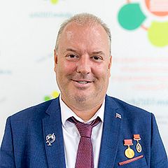 Орлов Денис